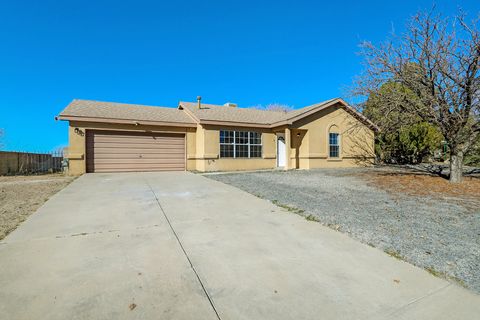 Photo of 6 El Tigre Drive, Los Lunas, NM 87031 (MLS # 1095722)