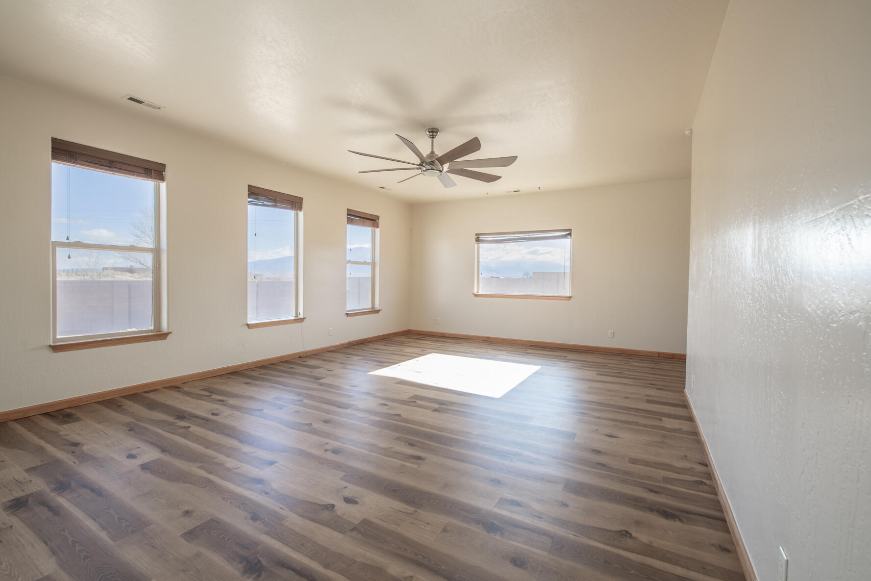 5000 Baranca Drive, Rio Rancho, New Mexico image 3