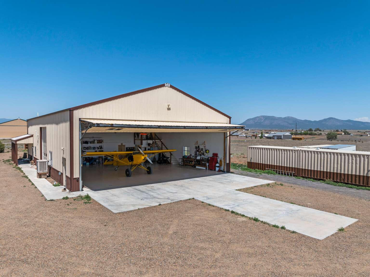 14 Taxiway Beaver, Edgewood, New Mexico image 17
