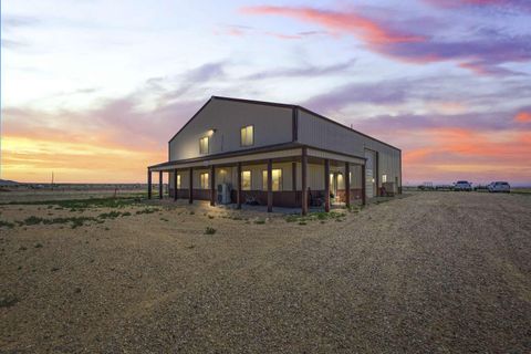 Photo of 14 TAXIWAY BEAVER, Edgewood, NM 87015 (MLS # 1083435)