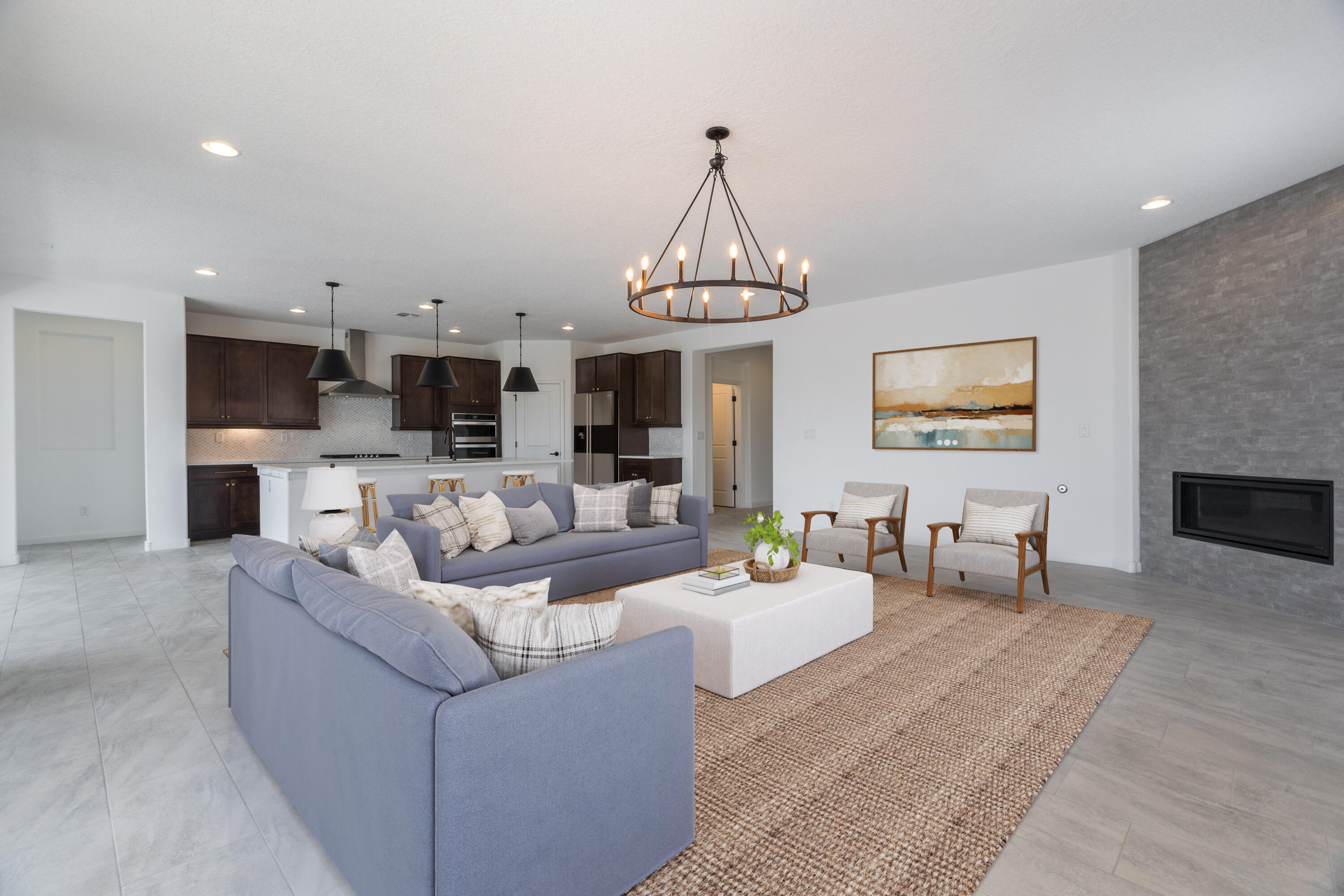 2729 KINGS CANYON Loop NE