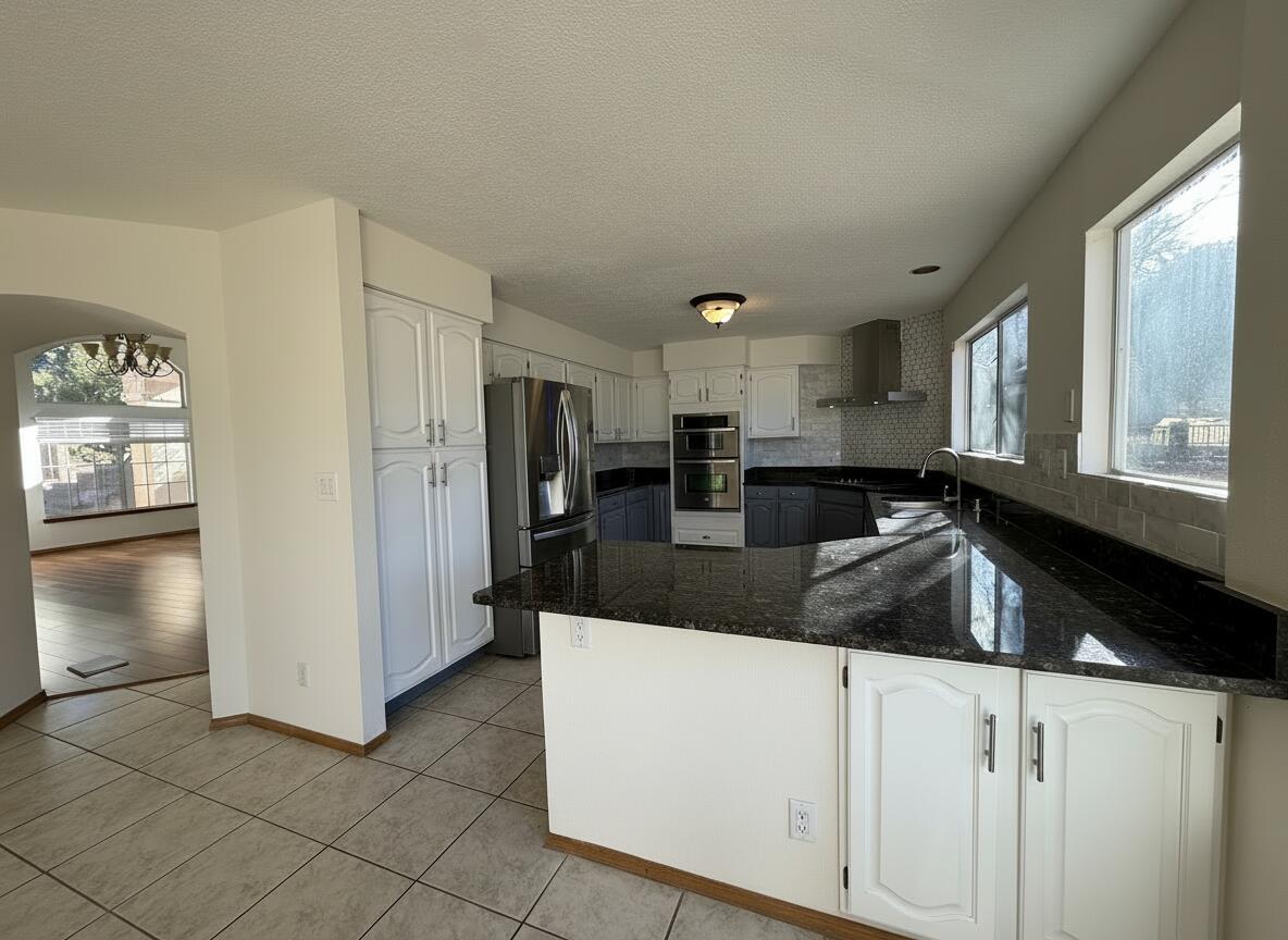 8212 Eagle Rock Avenue NE