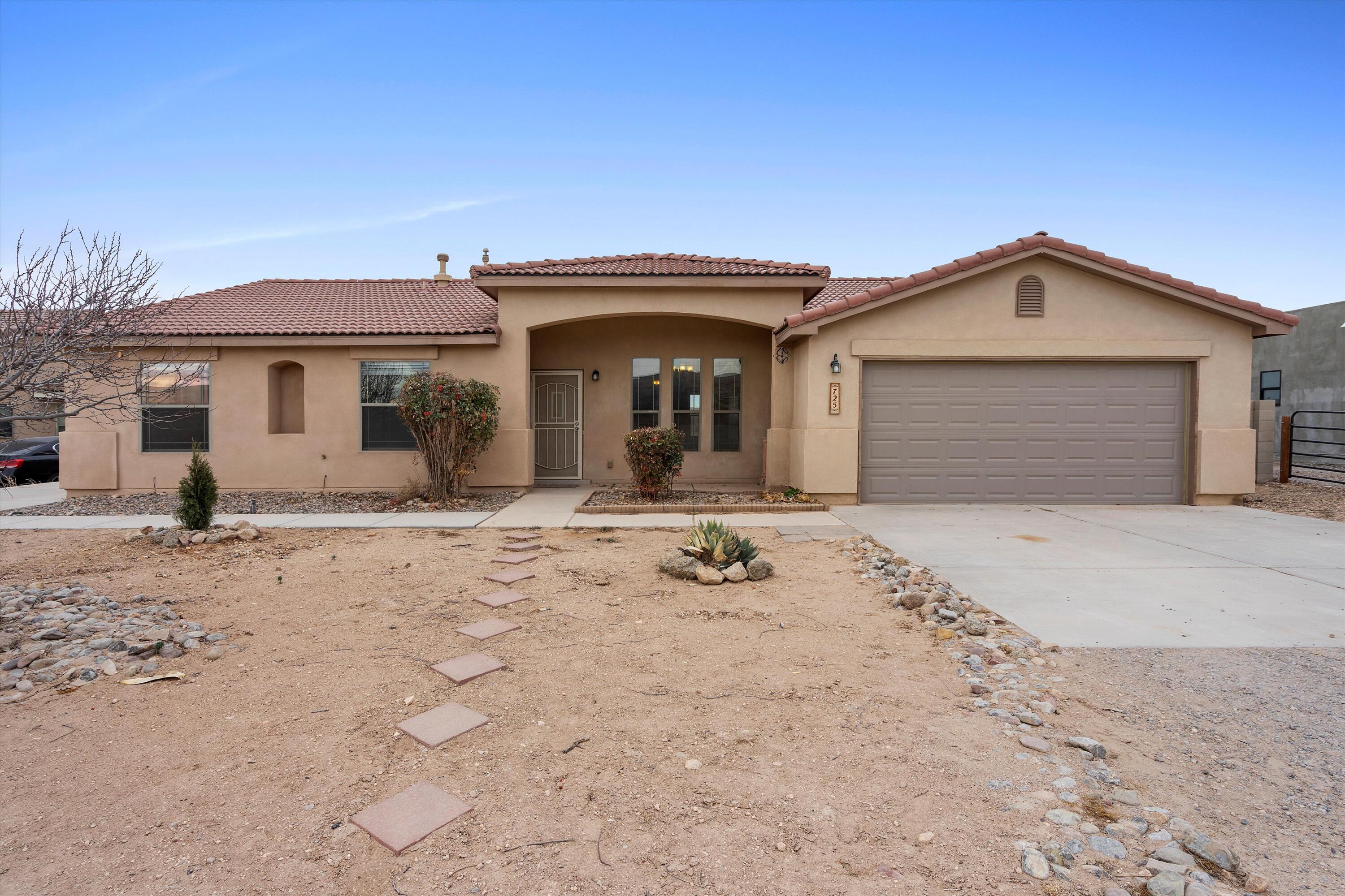 725 6th Street, Rio Rancho, New Mexico image 1