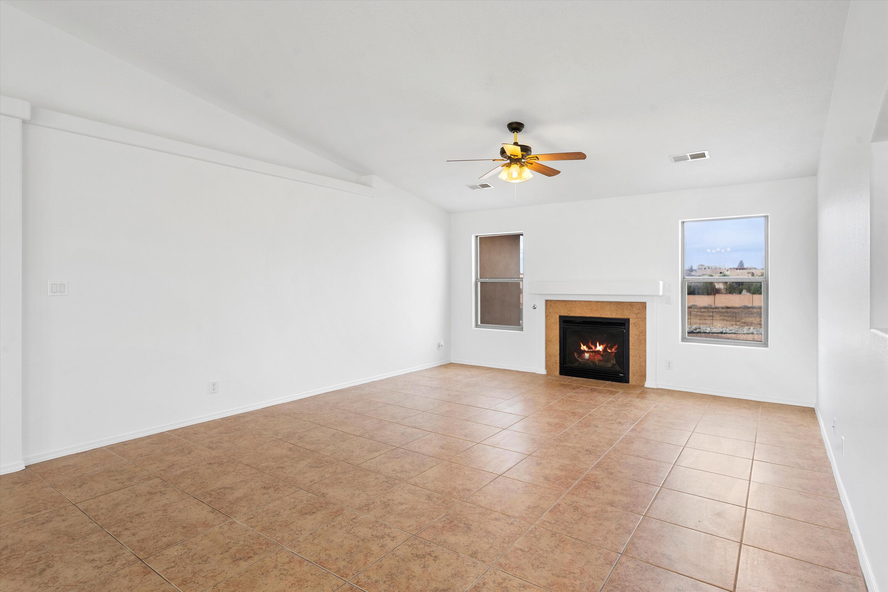 725 6th Street, Rio Rancho, New Mexico image 8