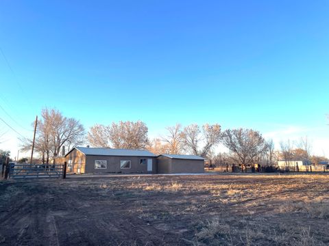 Photo of 39 Orchard Road, Belen, NM 87002 (MLS # 1096604)