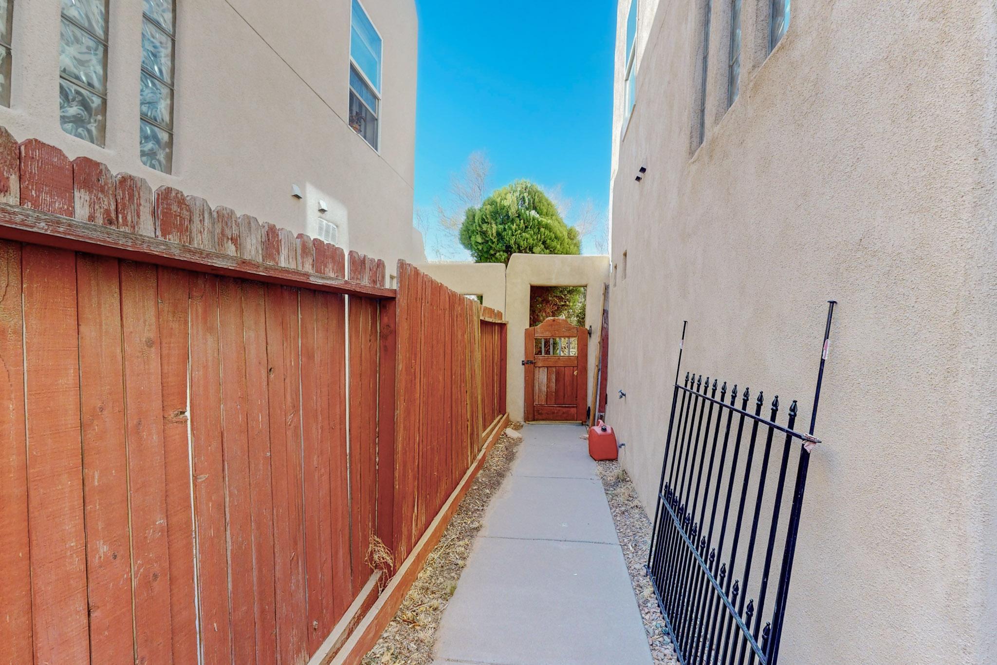 5219 Chris Court, Albuquerque, New Mexico image 4