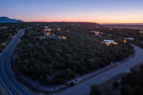Photo of 3 Blue Grama Court, Tijeras, NM 87059 (MLS # 1095073)