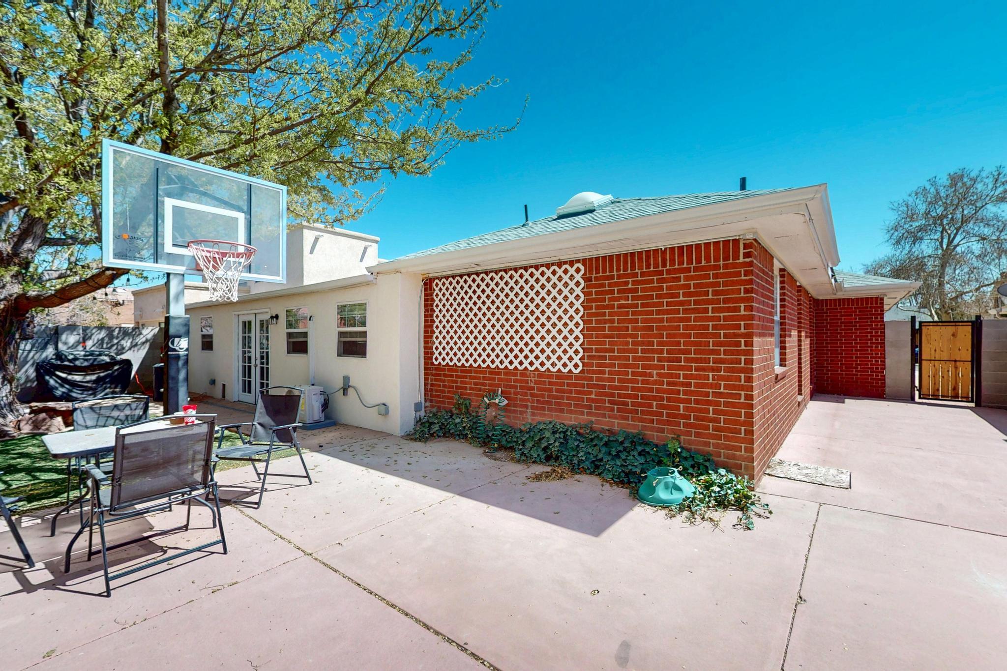4615 Lobelia Road, Albuquerque, New Mexico image 36