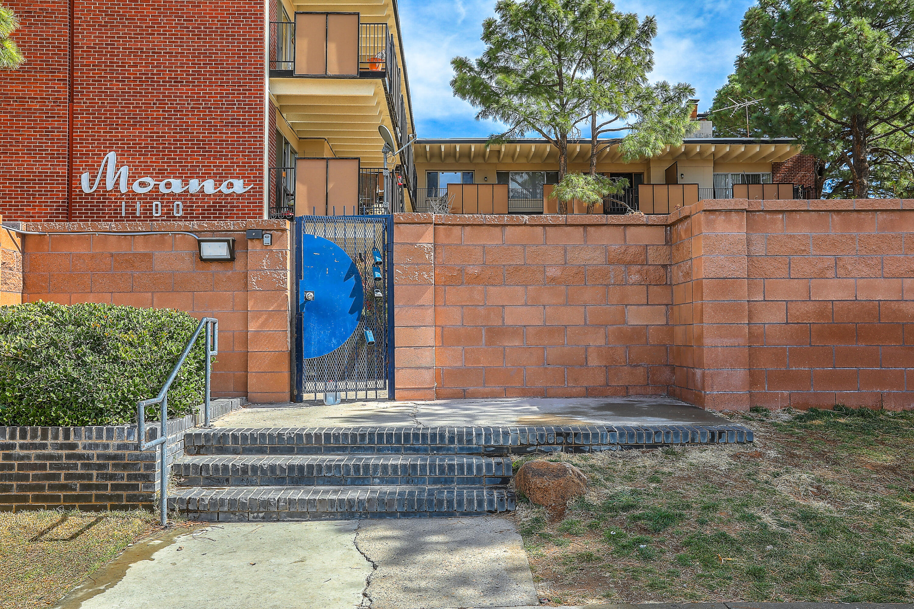 1100 Alvarado Drive #304, Albuquerque, New Mexico image 1