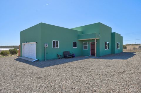 Photo of 95 Skyline Drive, Edgewood, NM 87015 (MLS # 1102110)