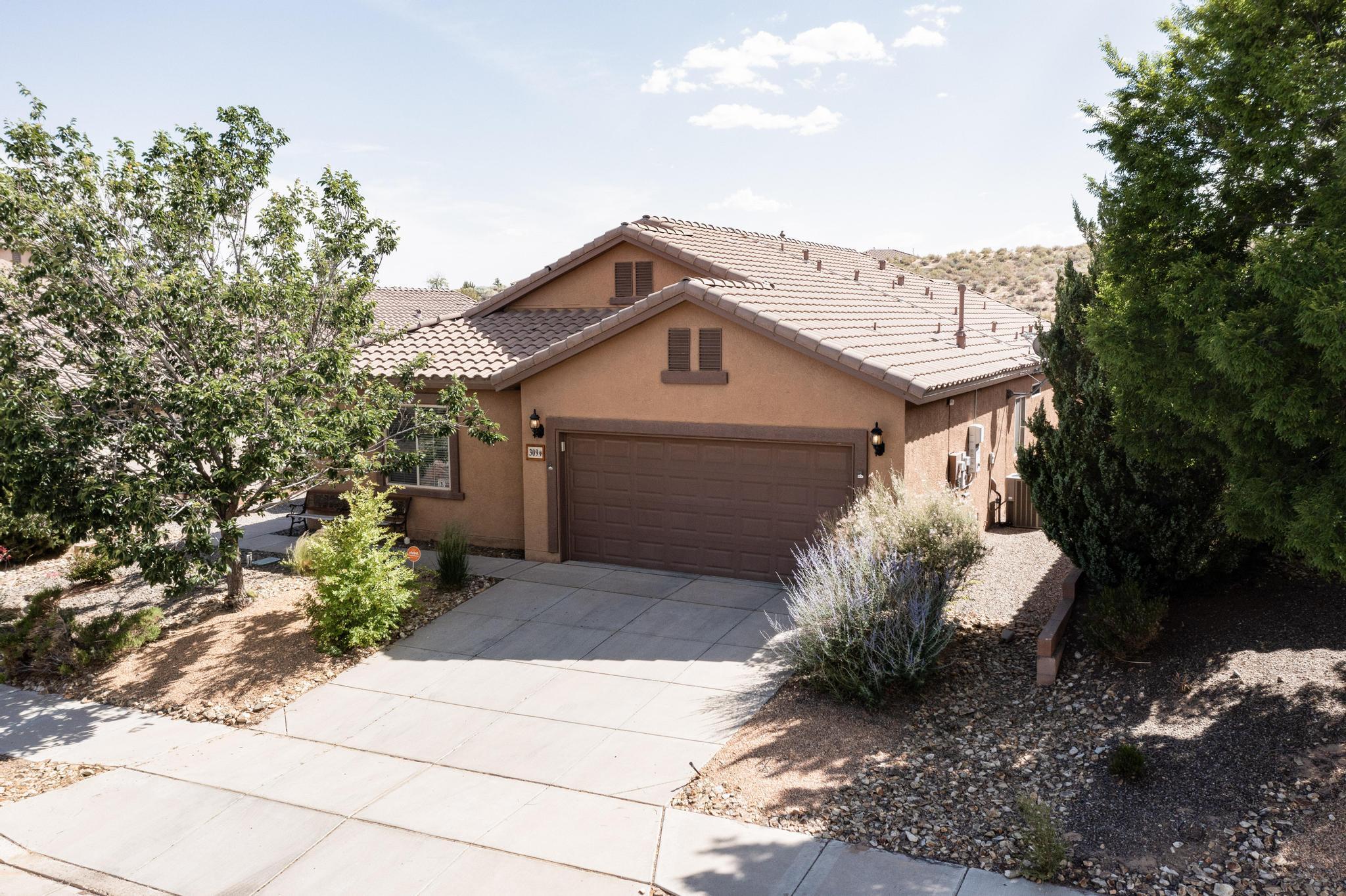 309 Valle Alto Drive, Rio Rancho, New Mexico image 2