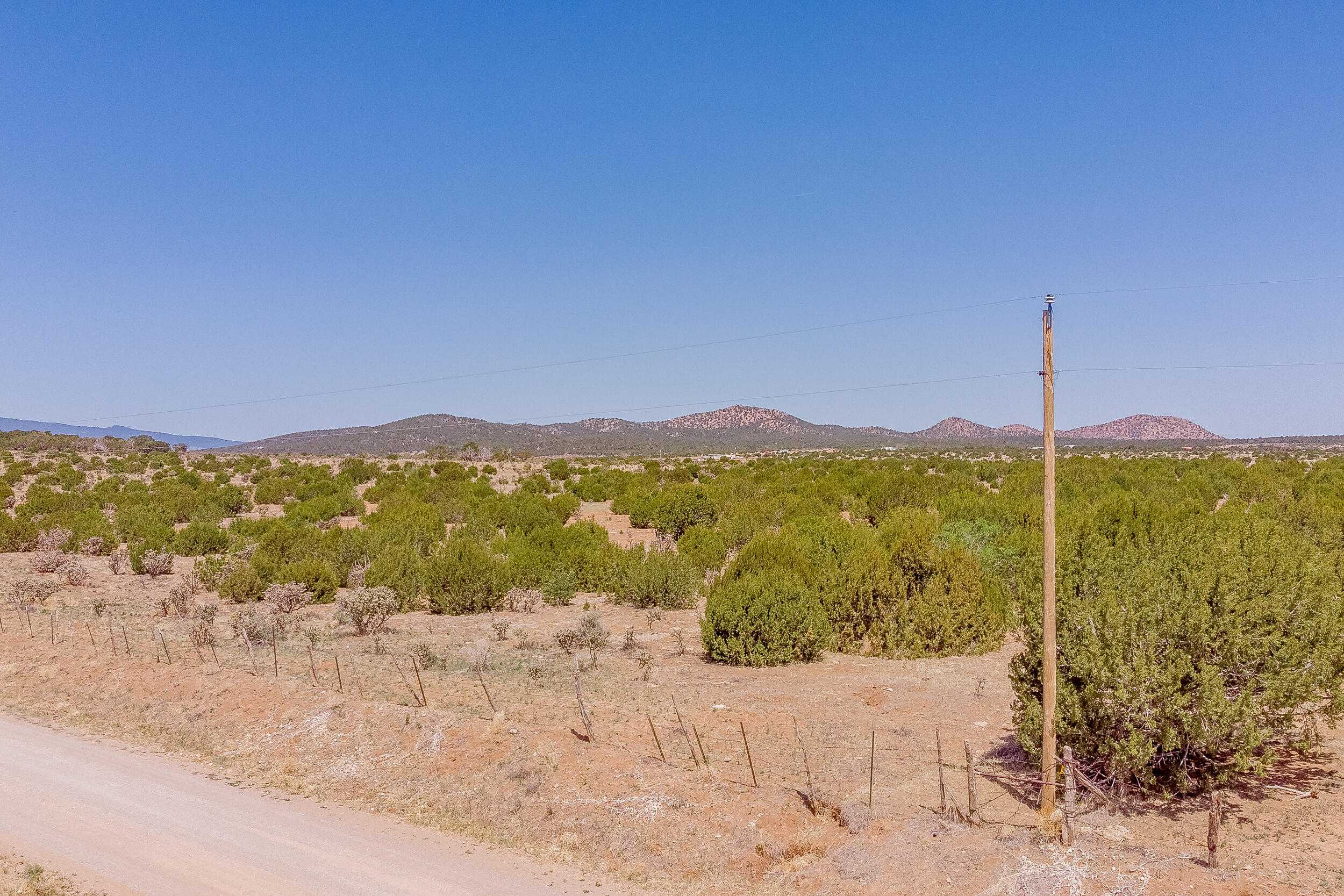 201 Entranosa/ E 1/2 Nw 1/4 Road, Edgewood, New Mexico image 3