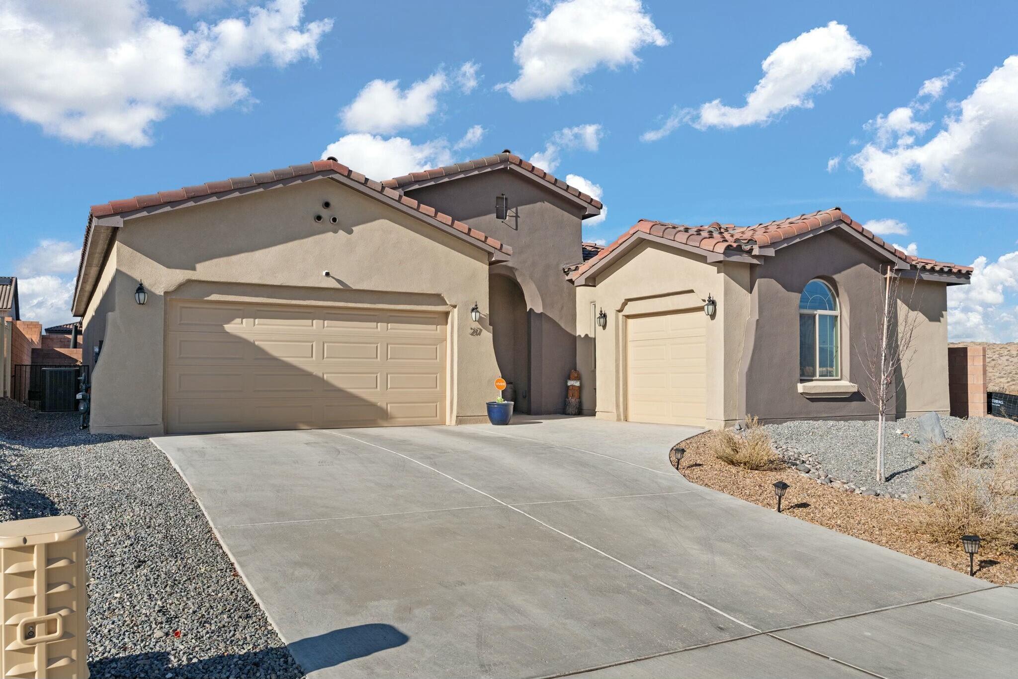 217 Silent Spring Drive, Rio Rancho, New Mexico image 2