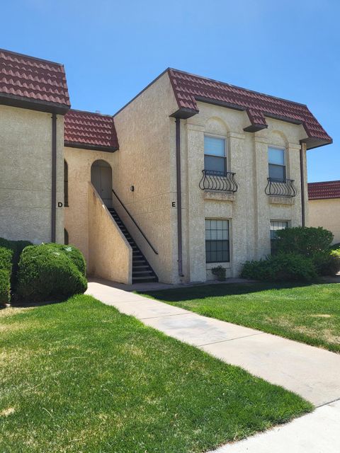 Photo of 833 Country Club Drive SE #APT 1E, Rio Rancho, NM 87124 (MLS # 1102235)