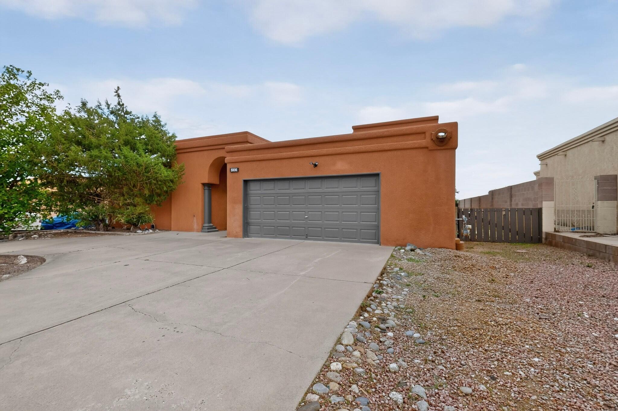 5906 Painted Pony Drive NW