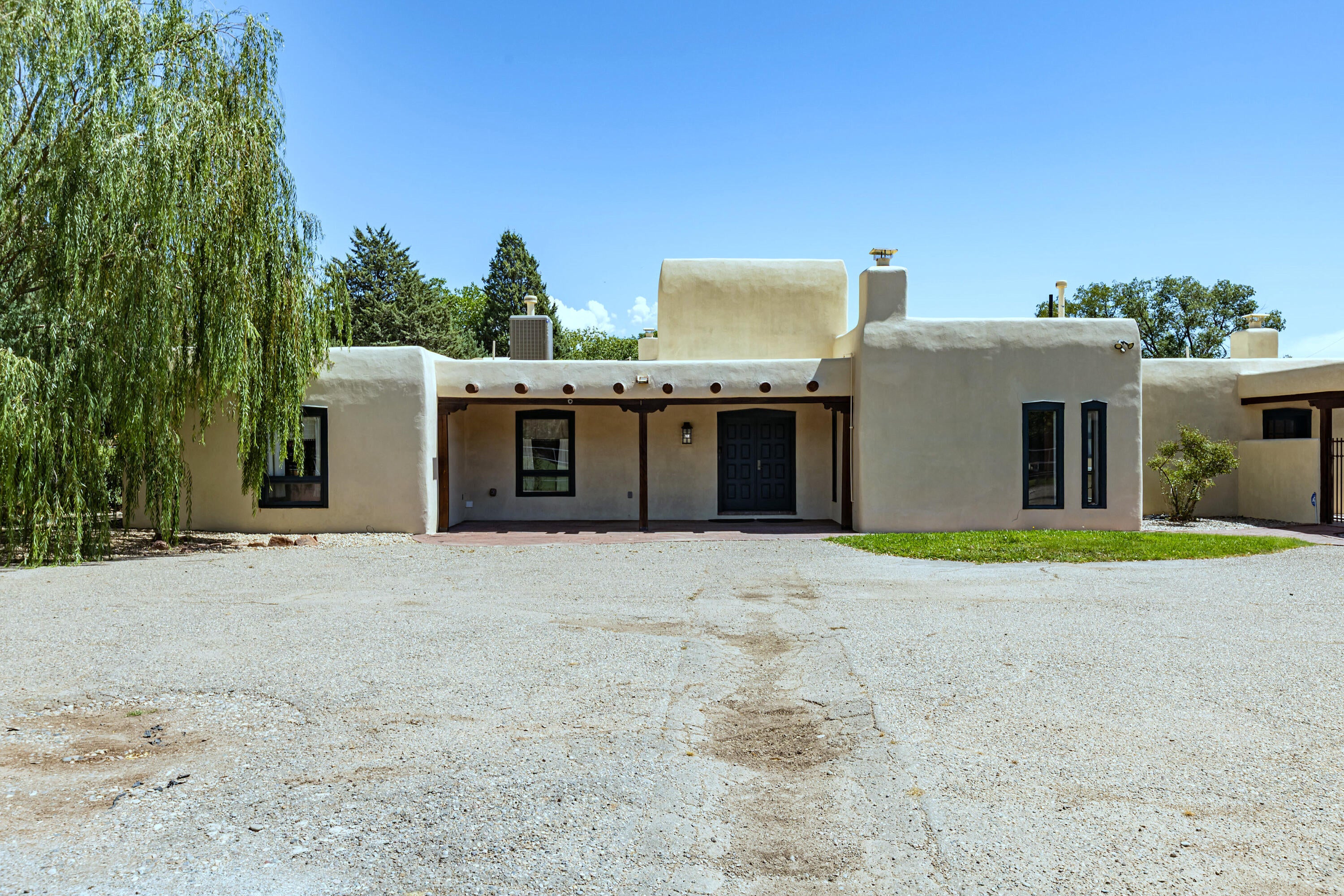 1718 Avenida Las Campanas NW