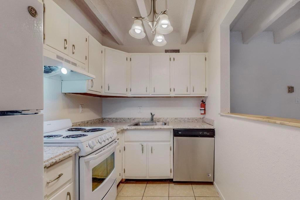 1100 Alvarado Drive SE APT 310