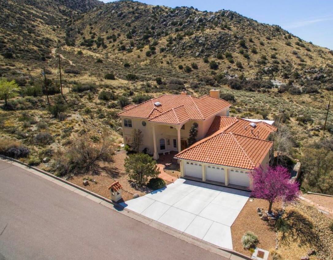 13516 Deer Trail Place NE