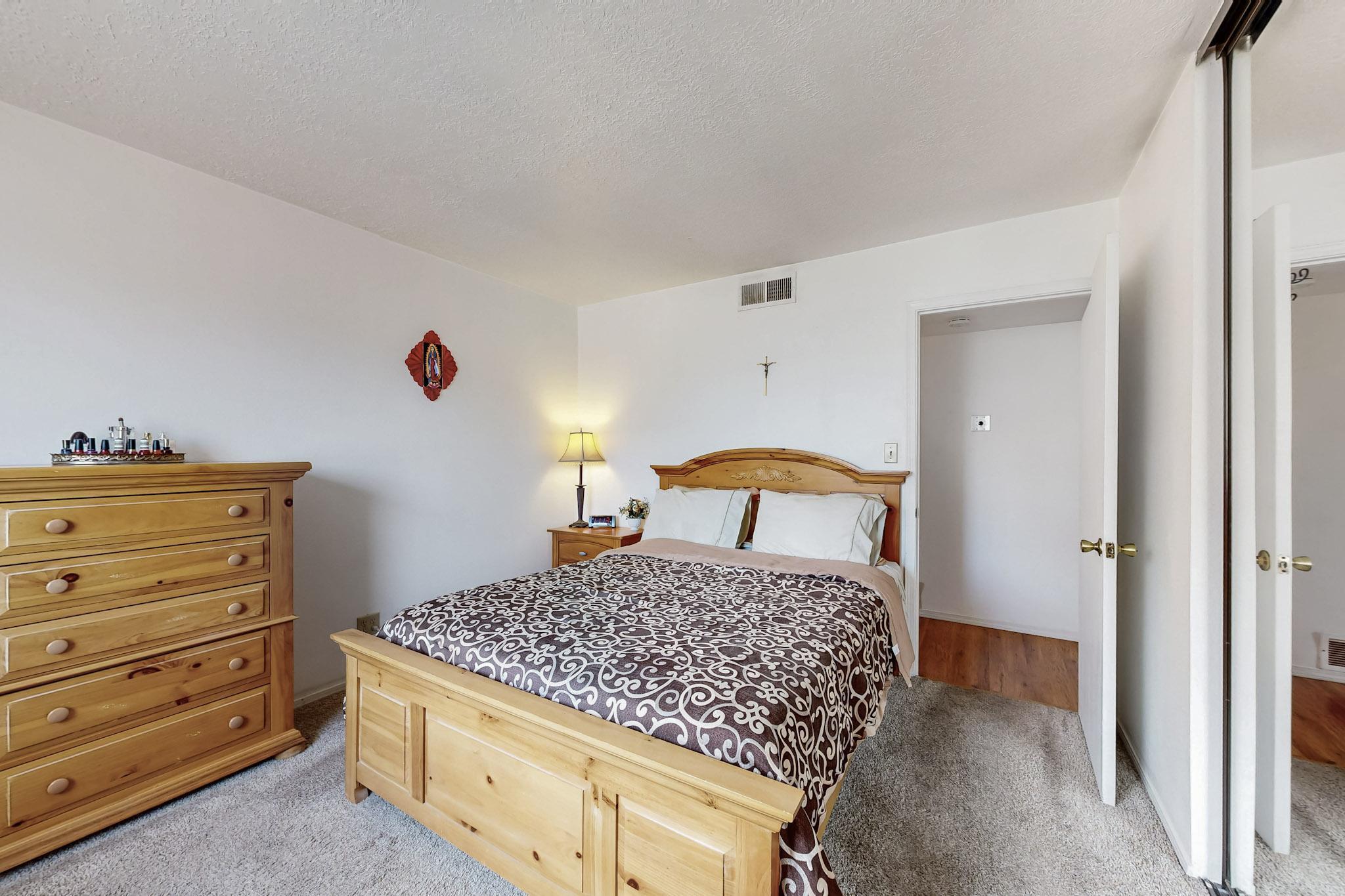 591 Brazos Drive, Rio Rancho, New Mexico image 16
