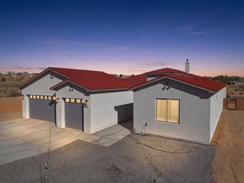 Homes For Sale - 413 Holly Court<br/> Sandoval County, Rio Rancho, NM 87124