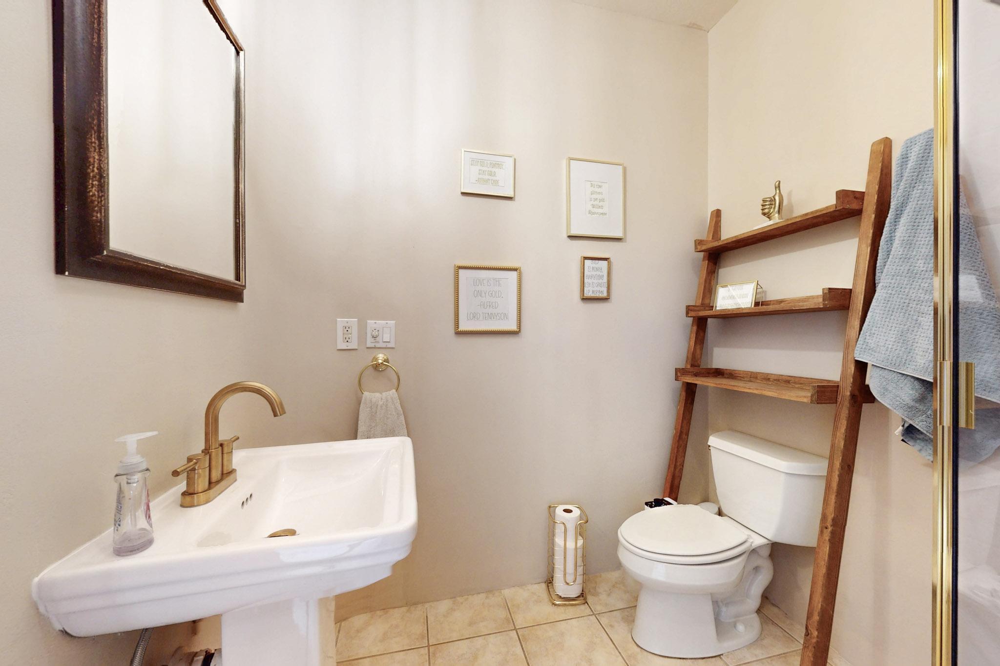 105 Calle Blanca, Corrales, New Mexico image 44