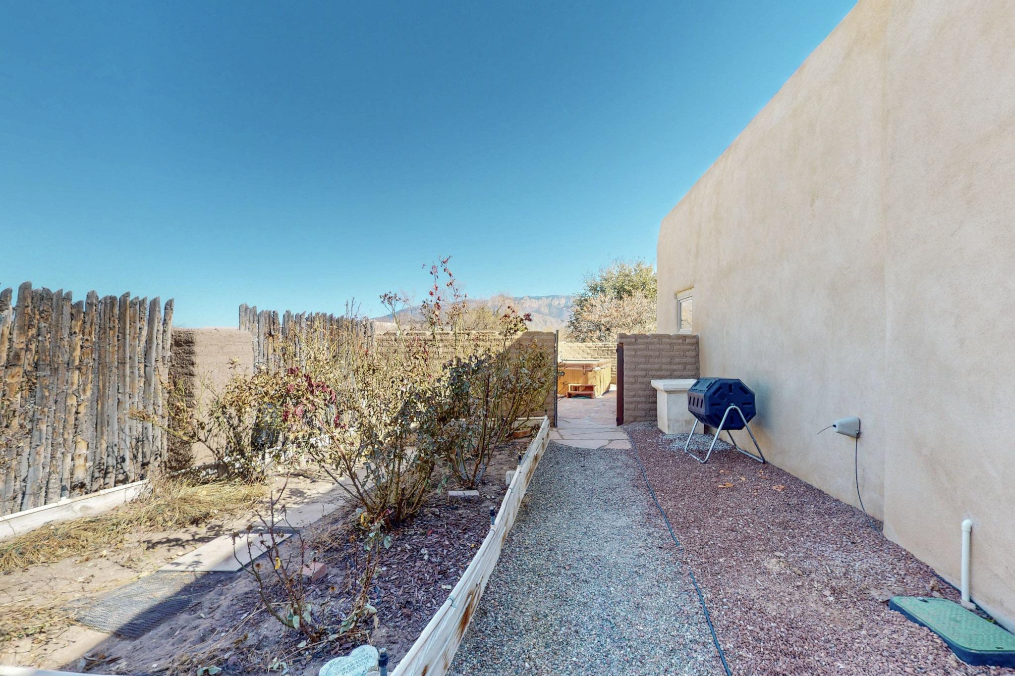 105 Calle Blanca, Corrales, New Mexico image 22