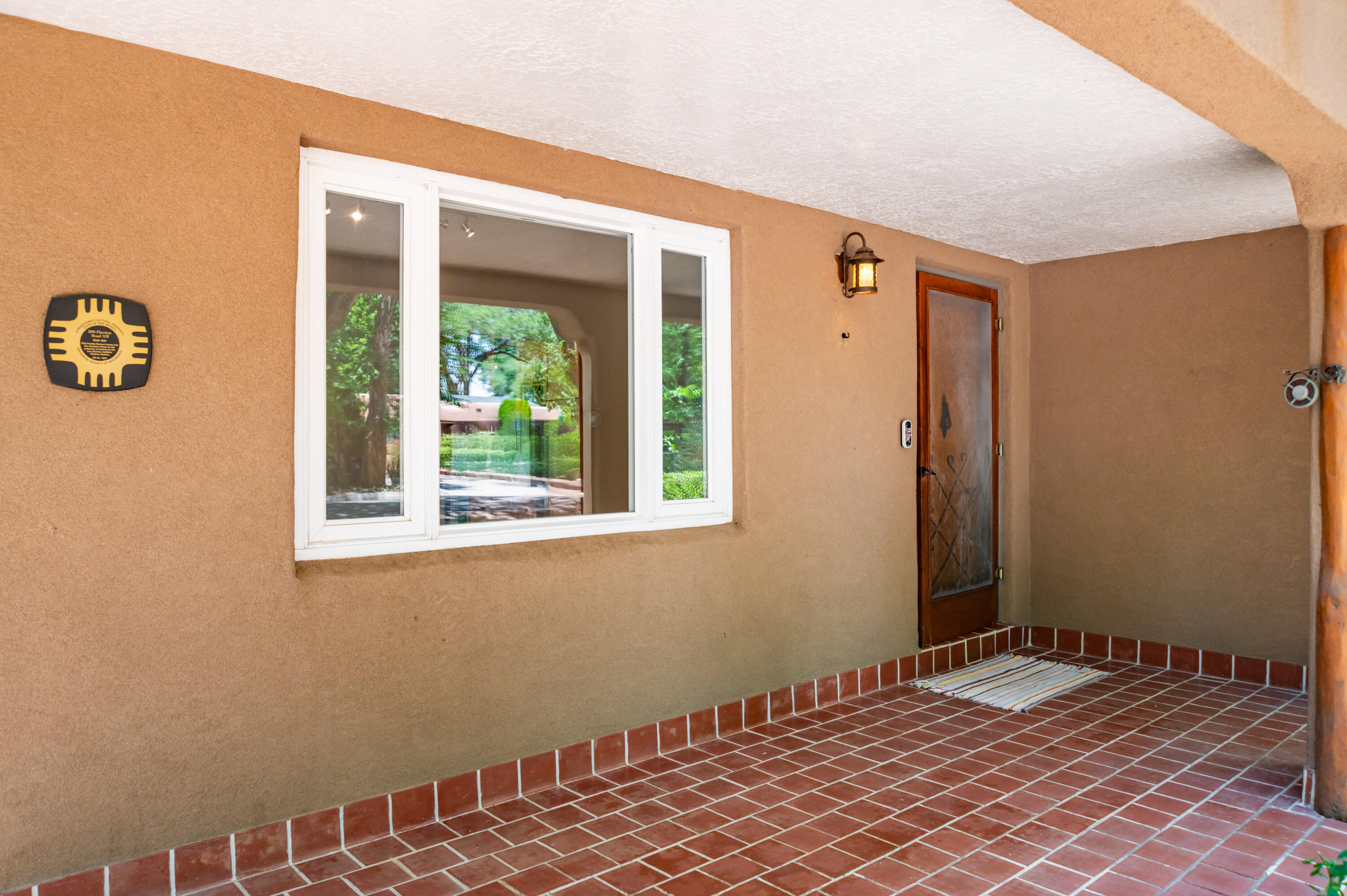 298 Placitas Road NW