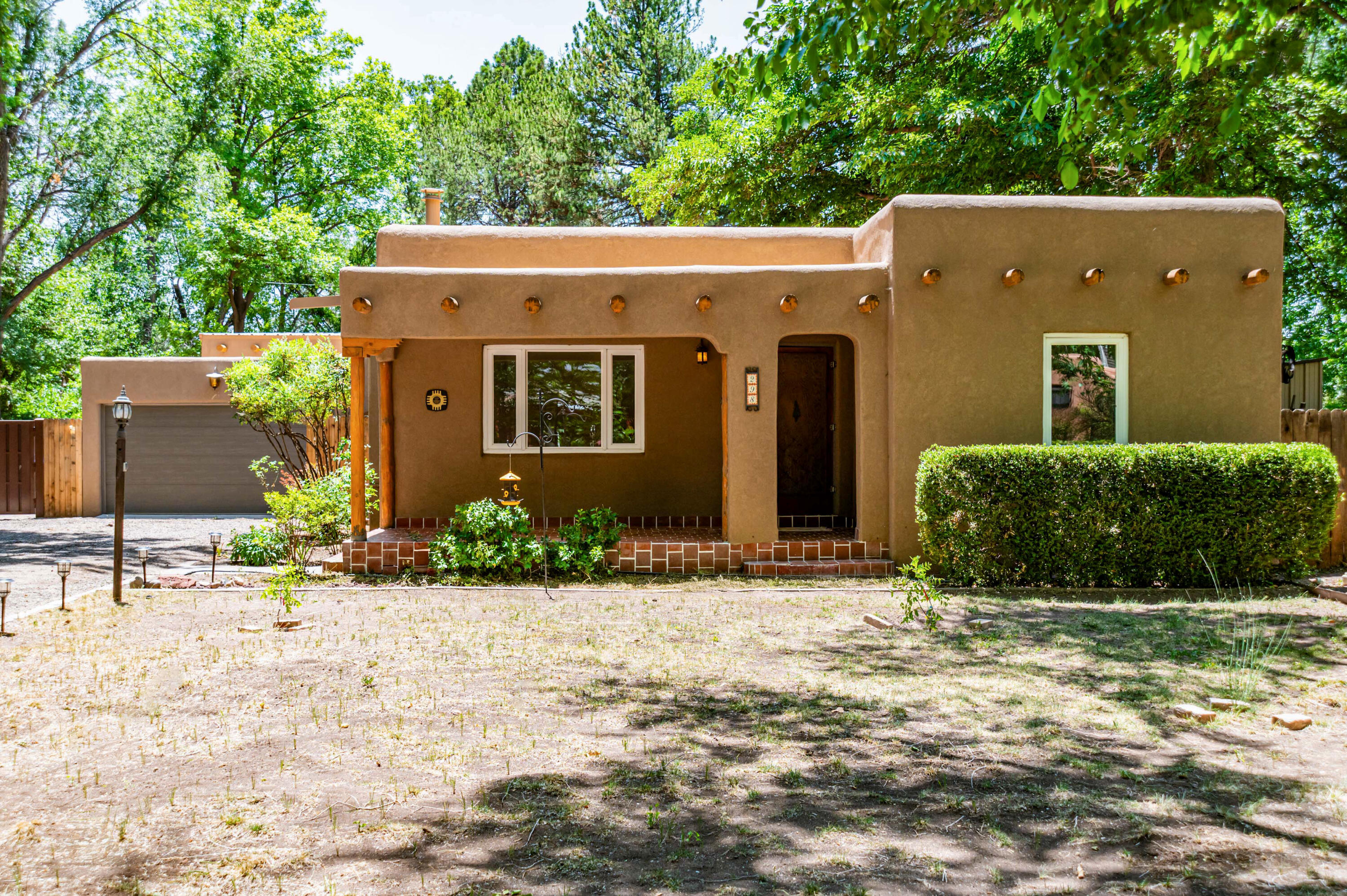 298 Placitas Road NW