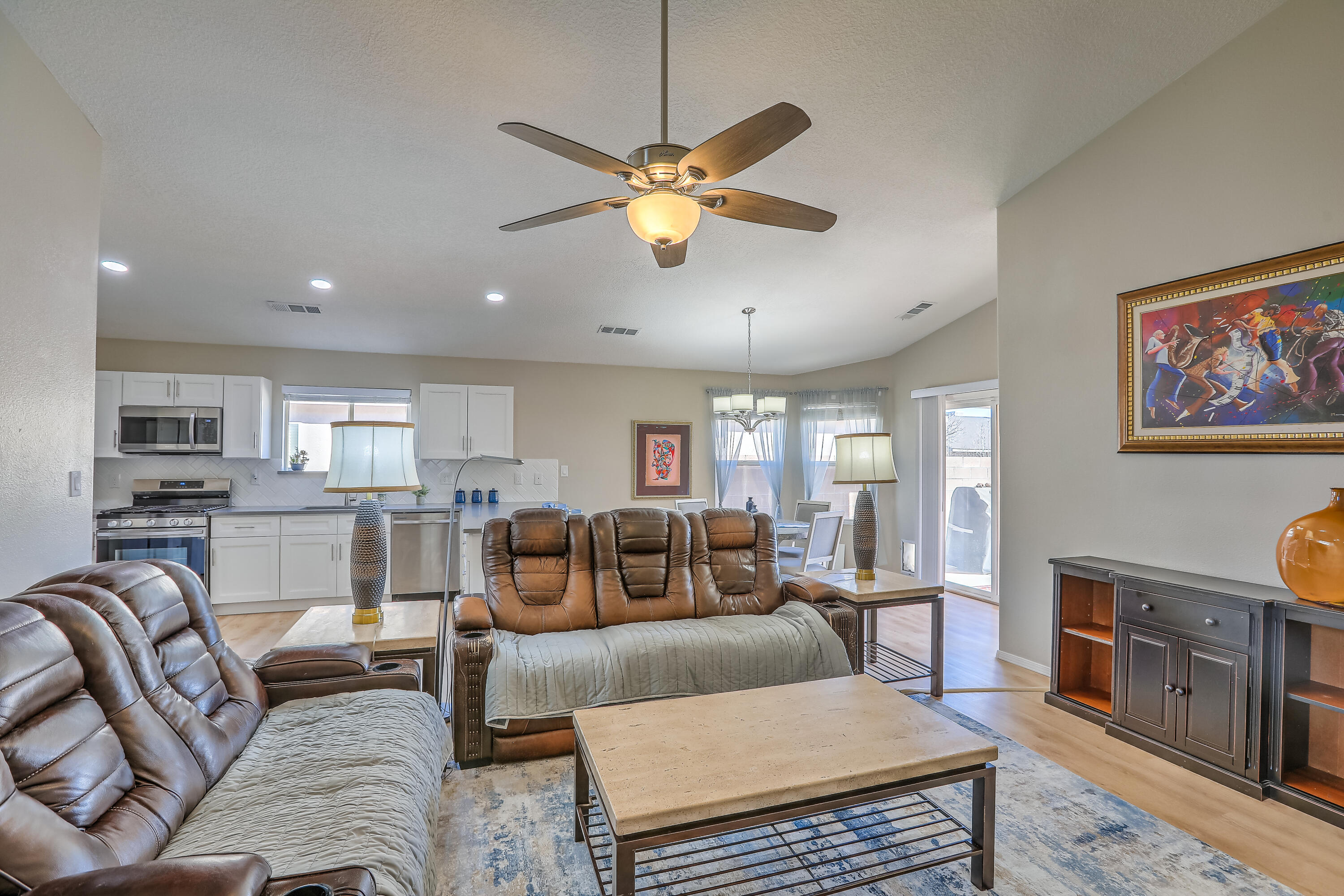 7700 Banyon Avenue NW