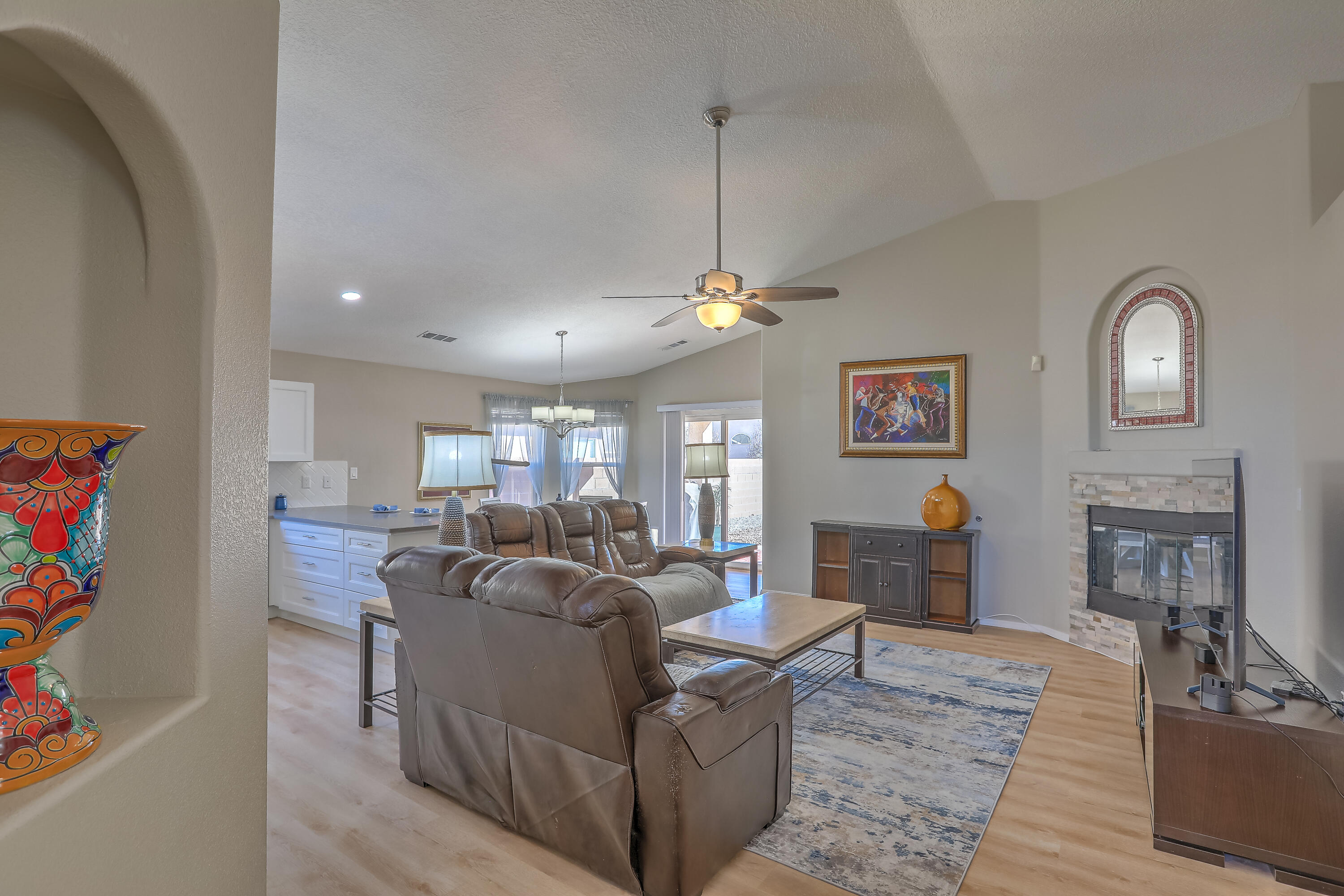 7700 Banyon Avenue NW