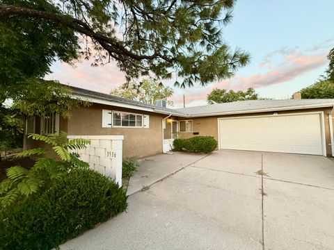 Photo of 3536 COLORADO Street NE, Albuquerque, NM 87110 (MLS # 1092453)