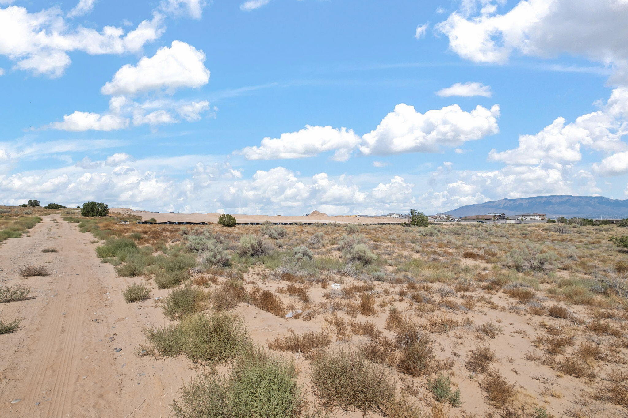 U20 B6 L21 Volcano Cliffs, Albuquerque, New Mexico image 1