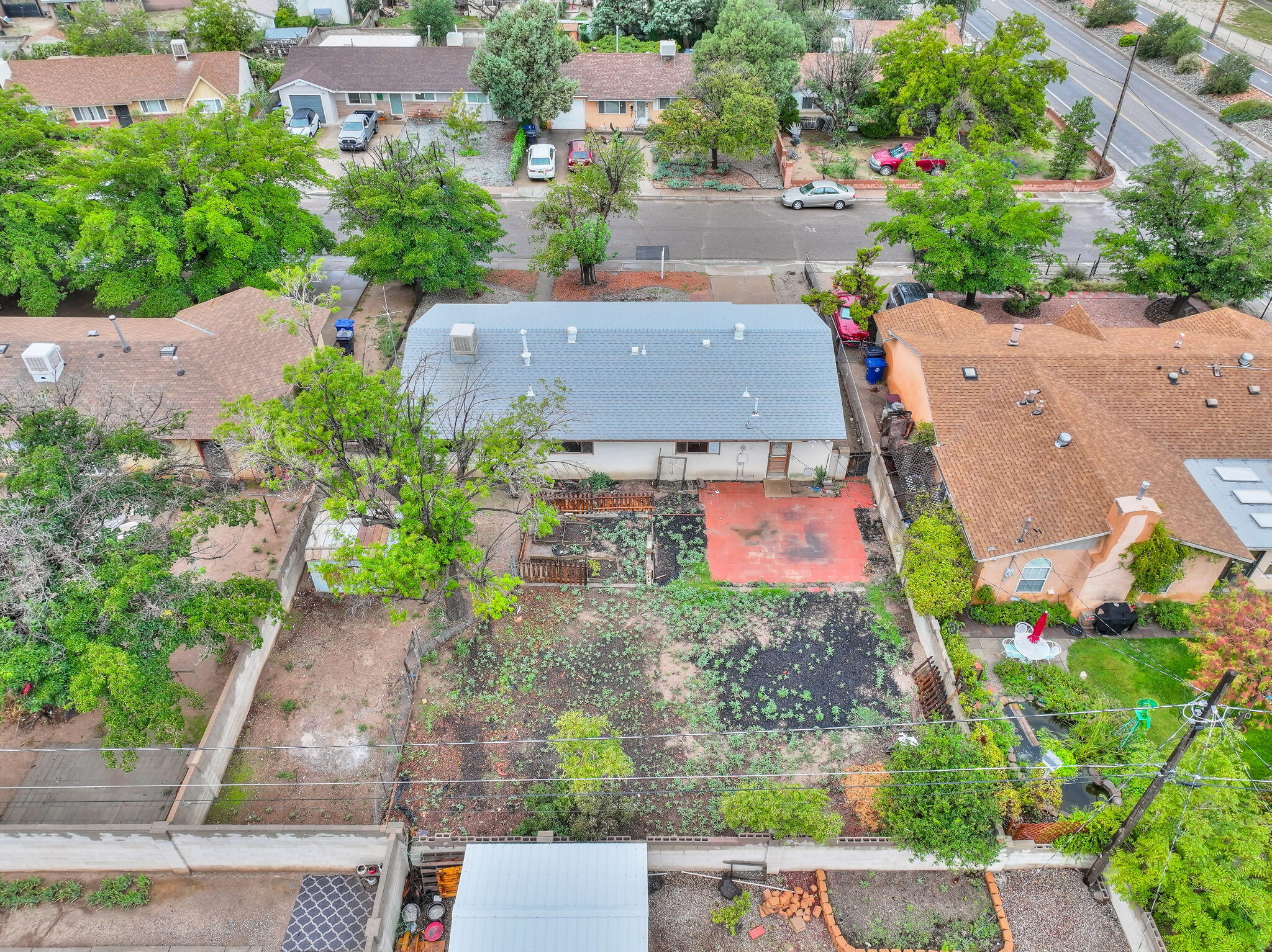422 Glorieta Street NE