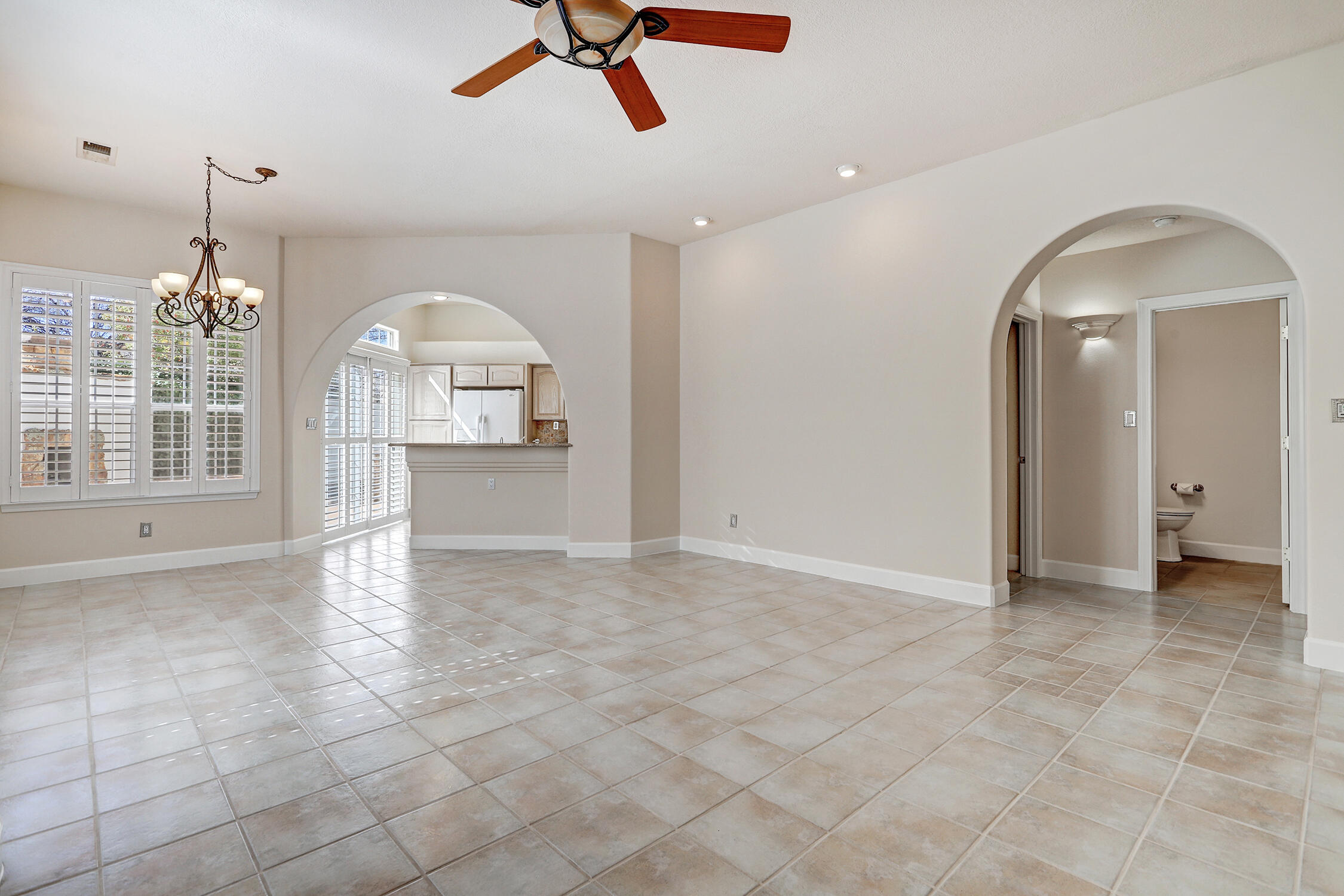 6421 Dorado Beach NE