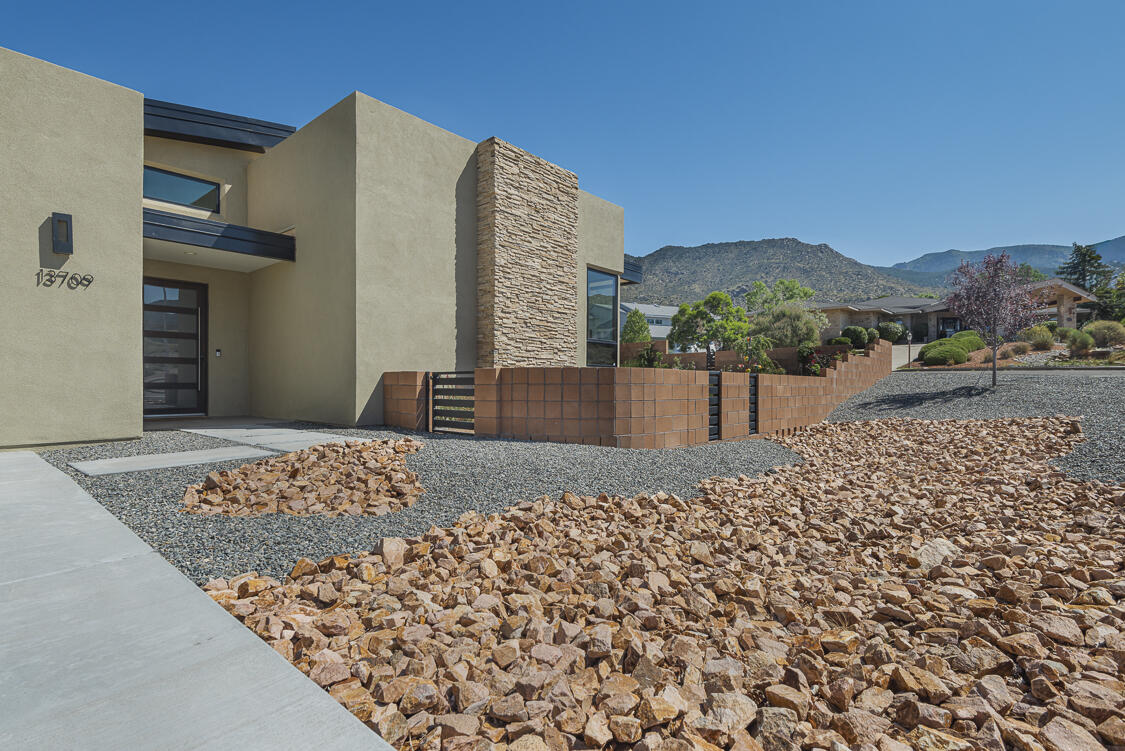 13709 Indian School Road, Albuquerque, New Mexico image 2