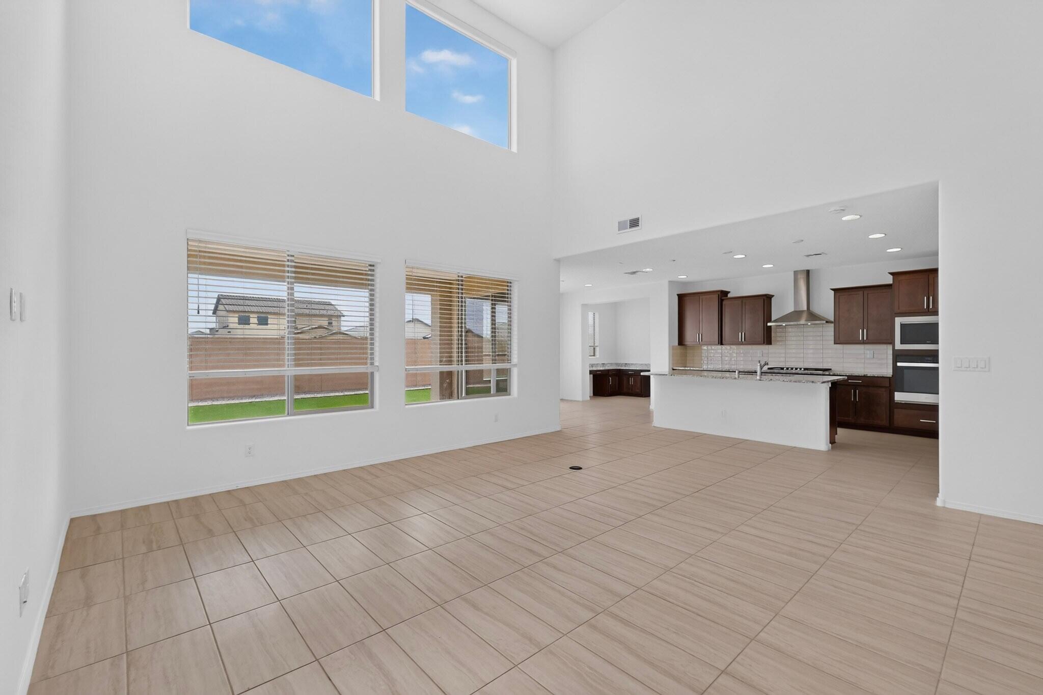 2249 Sandra Loop NE