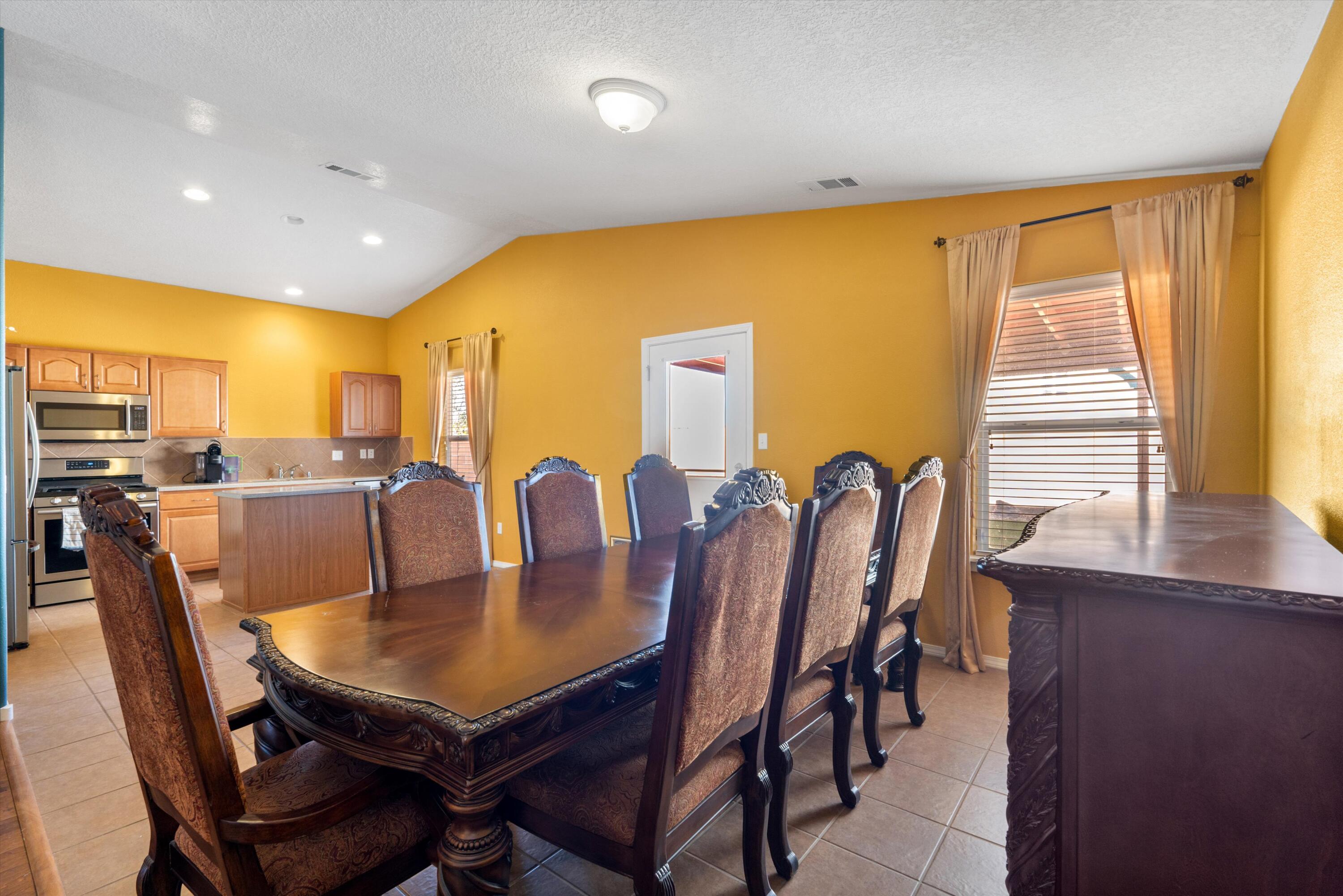 1317 Aspen Meadows Drive, Rio Rancho, New Mexico image 5