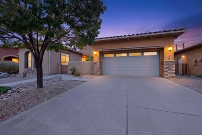 190 Zuni River Circle SW Los Lunas NM 87031