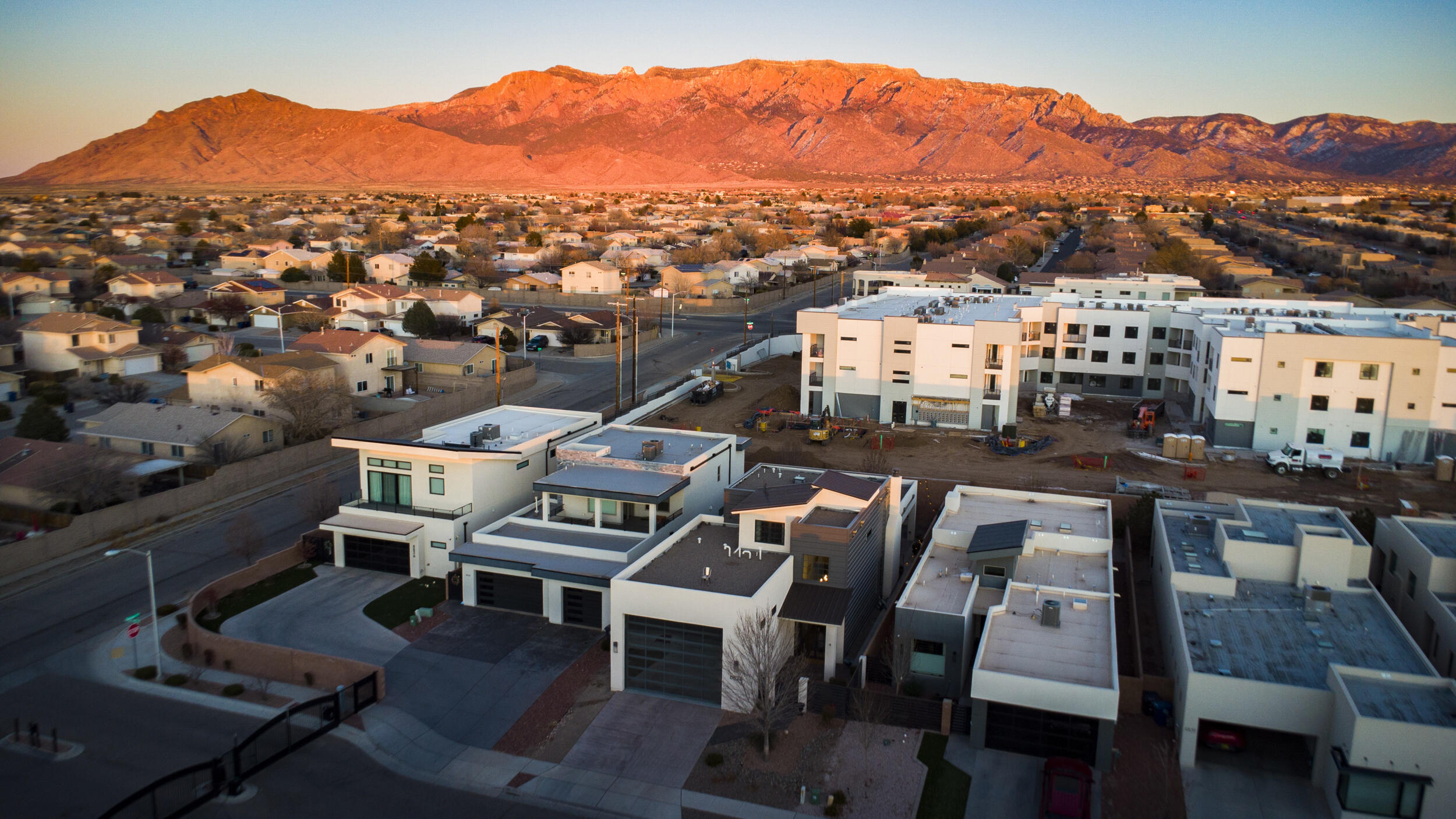 8828 Silver Oak Lane, Albuquerque, New Mexico image 45