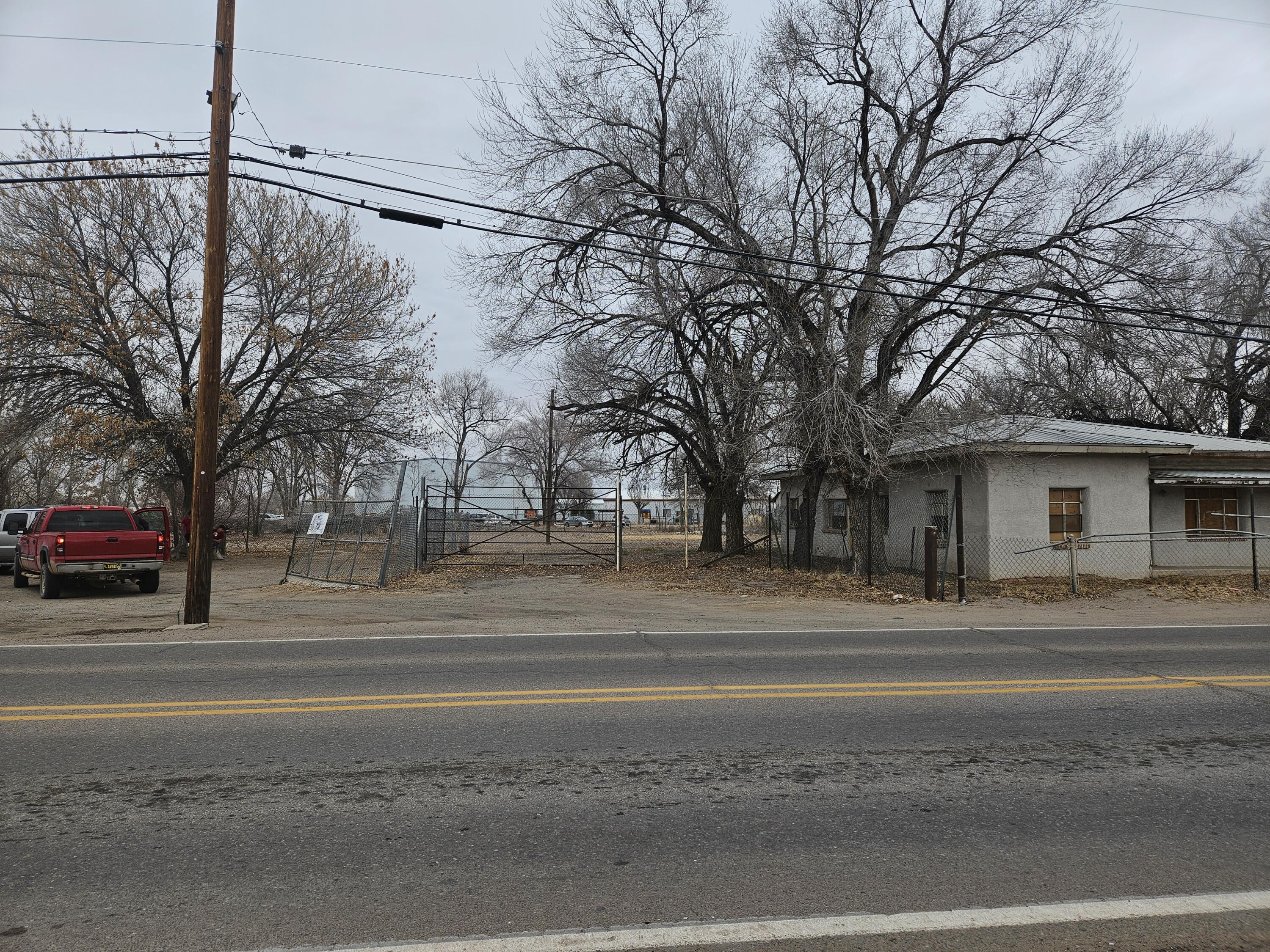 25 Vigil Road, Los Lunas, New Mexico image 1