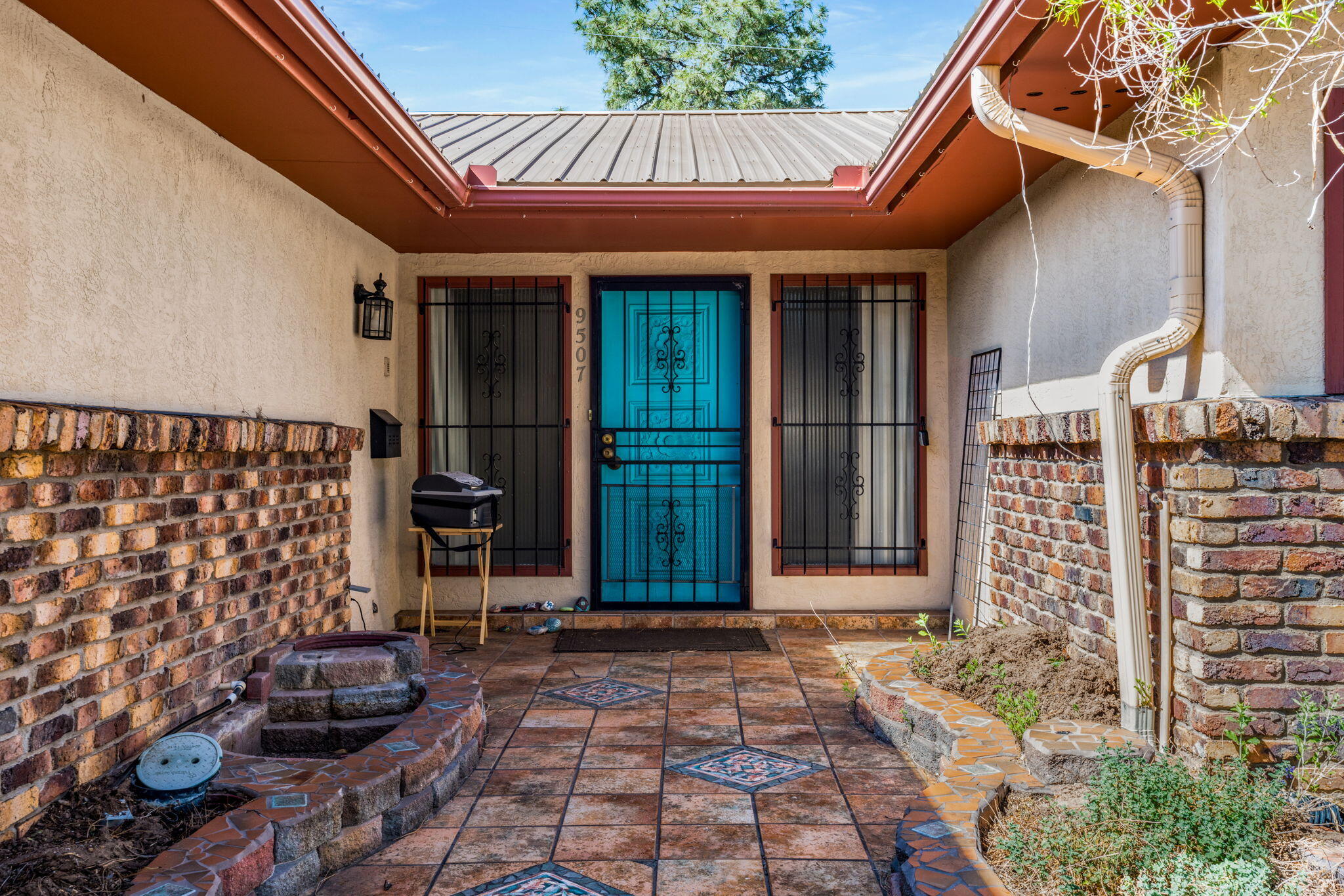 9507 Lagrima De Oro Road NE