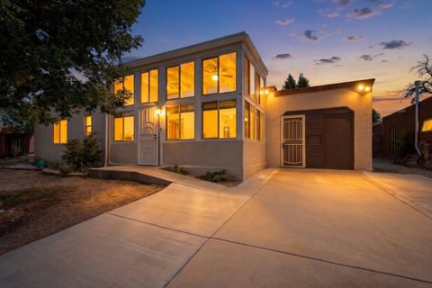 Homes For Sale - 1608 Cardenas Drive<br/> Albuquerque, NM 87110