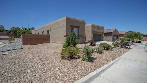 Homes For Sale - 5001 Calle Parasol<br/> Albuquerque, NM 87120