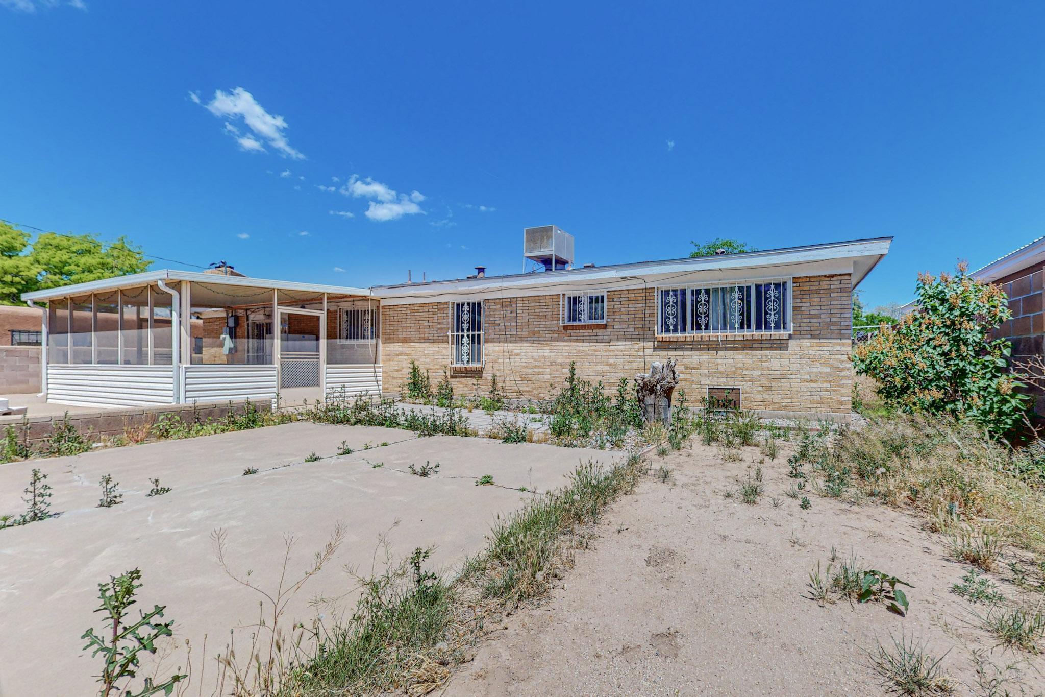 Photo 41 of 51 of 417 Alvarado Drive NE house