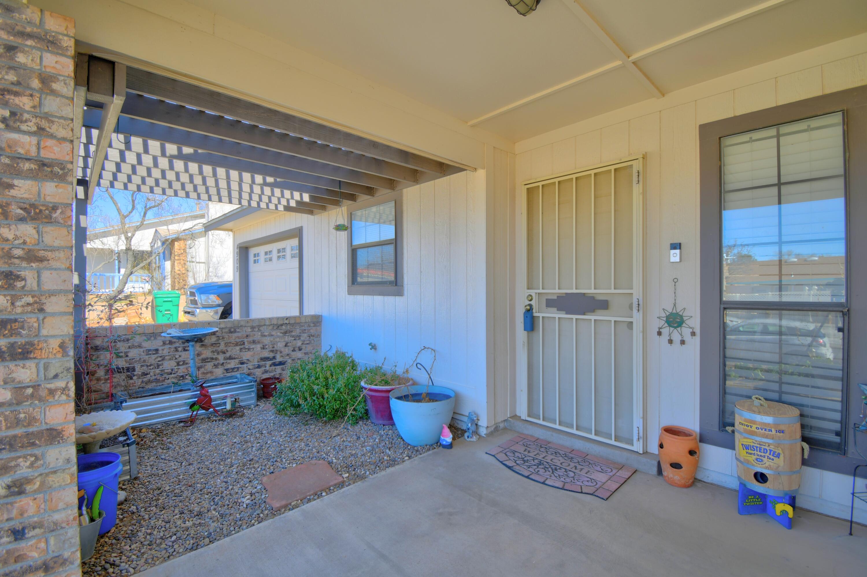 4909 Chromium Drive NE