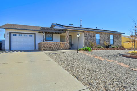 Photo of 4909 Chromium Drive NE, Rio Rancho, NM 87124 (MLS # 1098685)