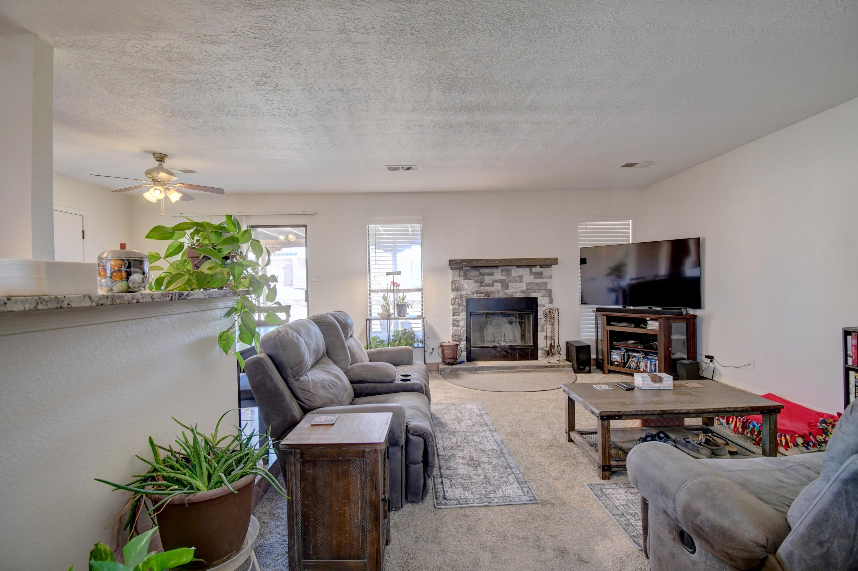 4909 Chromium Drive NE