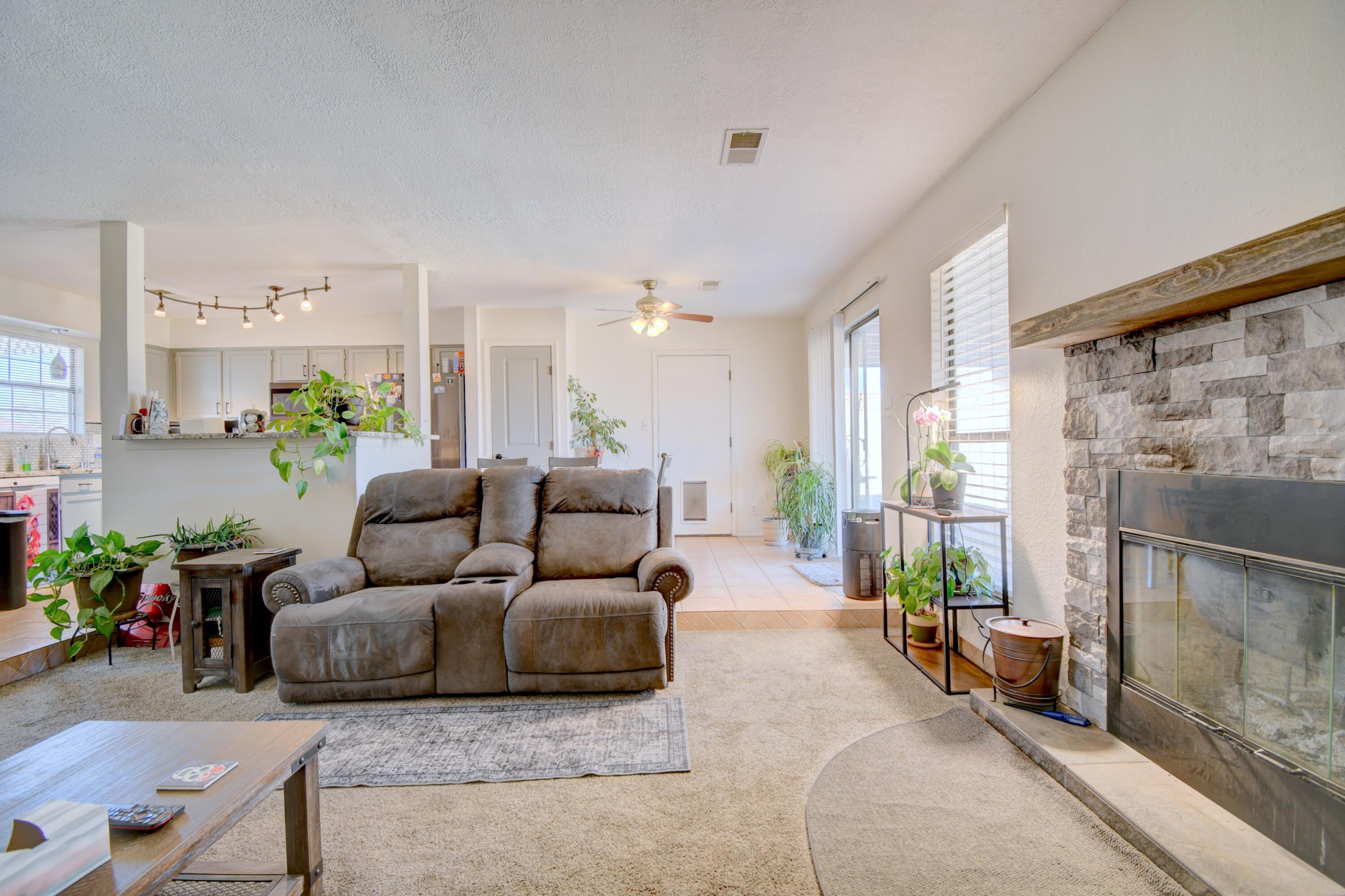 4909 Chromium Drive NE