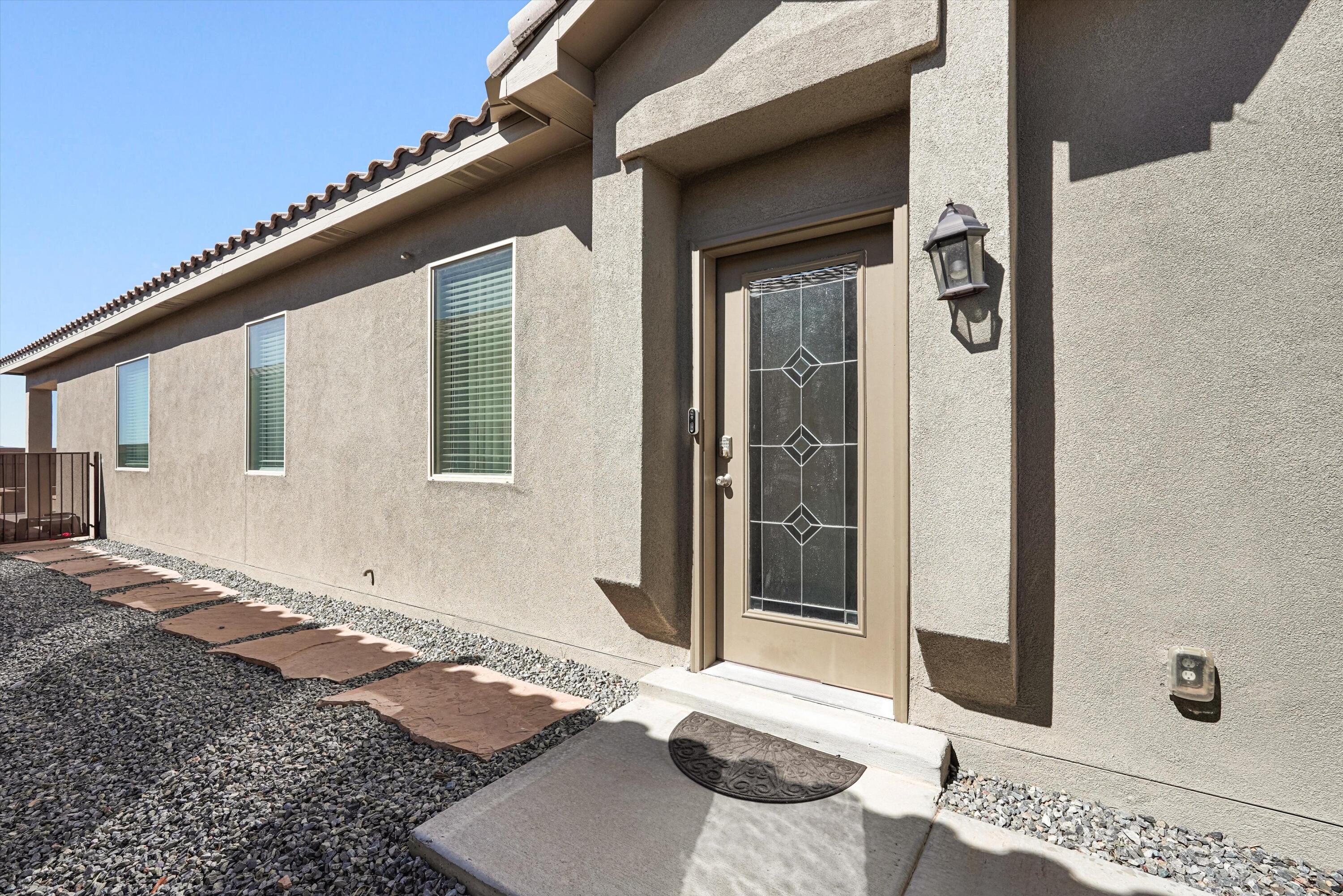 590 Turmalina Drive SE