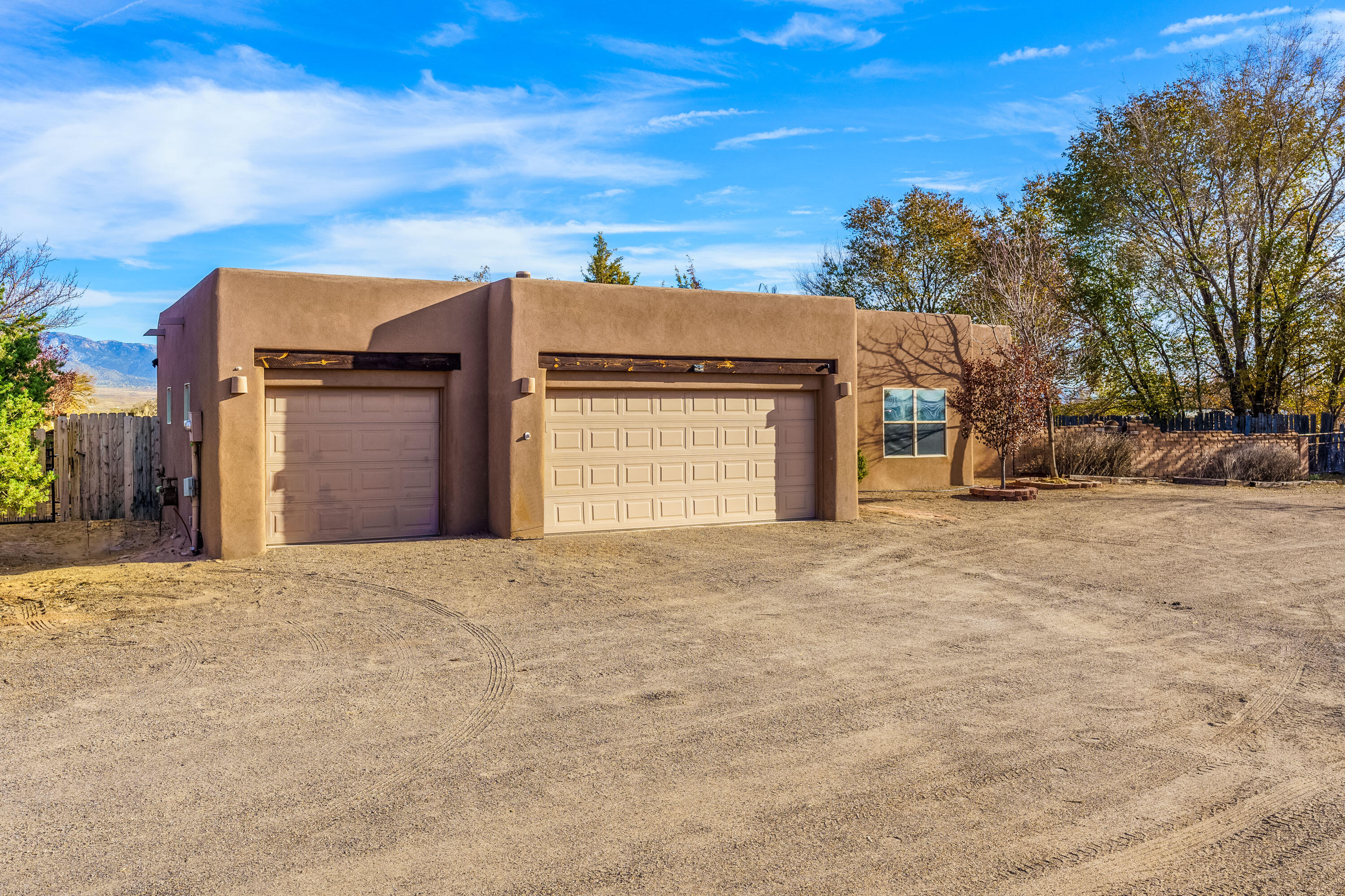 413 Perfecto Lopez Road, Corrales, New Mexico image 6